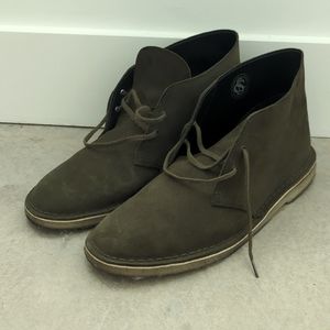 Men Olive Suede Clark's Boots